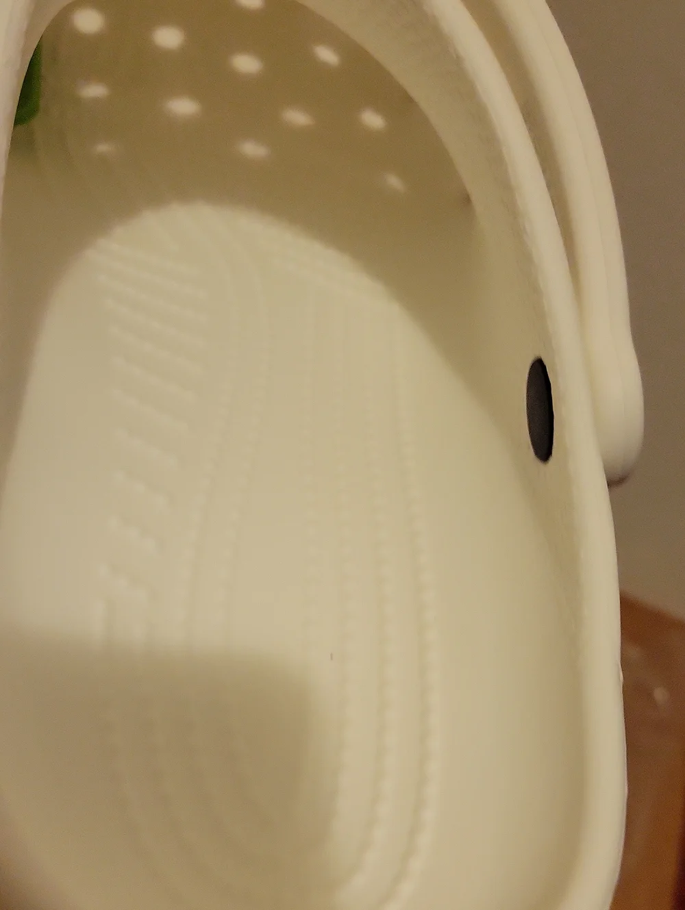 NWT: Crocs Unisex Adult White Classic